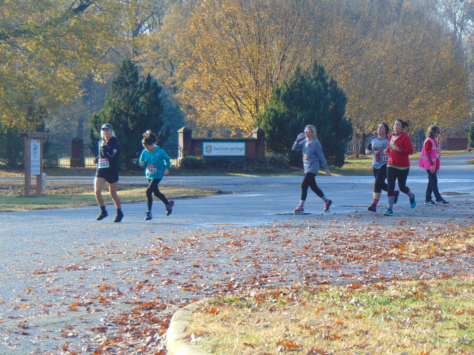 Jingle Run 5K (50).JPG